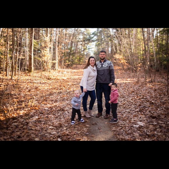 Meet your Posher, Mallorie - Picture 3 of 4